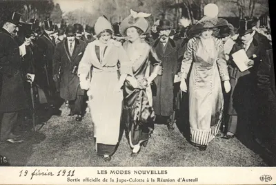 Sortie officielle de la Jupe-Culotte à la Réunion d'Auteuil — 19 février 1911 — Éditeur E.P.D. n°16