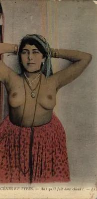 Mulher com traje oriental — cena de calor — L.L. (Lévy Frères, Paris)