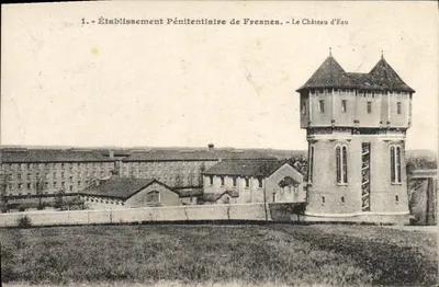 Estabelecimento Penal de Fresnes — O Castelo de Água