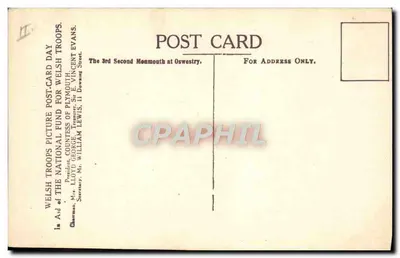 Galloise troepen — parade op een steenweg — uitgever: Welsh Troops Picture Post Card Fund — Achterkant