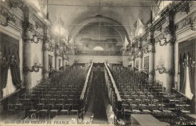 Grand Orient de France — Sala de Reunião do Grande Conselho