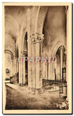 Interior da igreja de São Pedro em Melle — Deux-Sèvres — Editor: Raymond Bergevin, La Rochelle