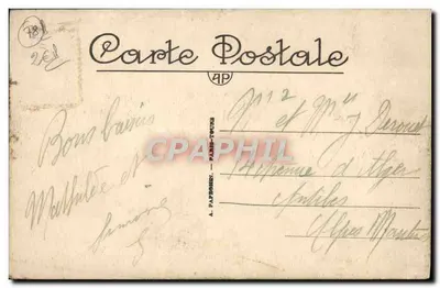 GERMAIN-EN-LAYE — Het Kasteel, gezien vanaf de rondpunt van de terras — A. P. — Achterkant