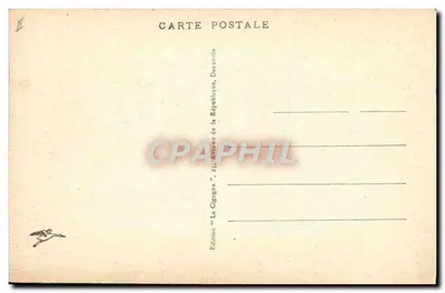 Deauville, a Praia das Flores — Hipódromo de Clairefontaine — O Pesagem — Verso