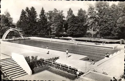 Vittel — A Piscina Olímpica — editor não visível