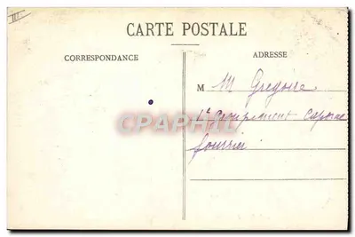 Vichy - Fonte da Grande Grille — vista interna do bassin com visitantes e placas de informações — Verso