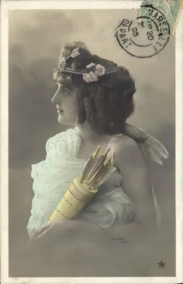 Jovem mulher em traje de deusa — Moreau, Paris — Série N. 886