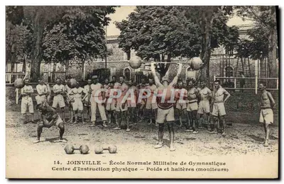 Joinville — Escola Normal Militar de Ginástica — Peso e halteres (monitores)