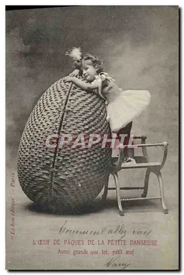 O OVO DE PÁSCOA DA PEQUENA DANÇARINA — Paris — editor 'Le bon éditeur'