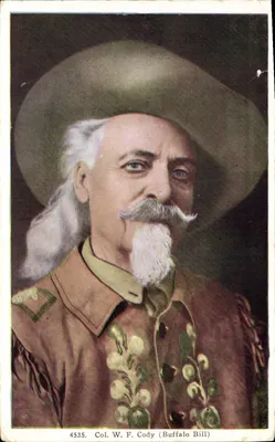 Col. W. F. Cody (Buffalo Bill) — portrait en costume western — éditeur non visible, n° de série 4535