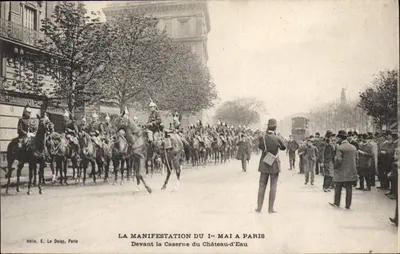 Manifestação do 1º de maio em Paris — Diante da caserna do Château-d'Eau — Hélio. E. Le Deley, Paris