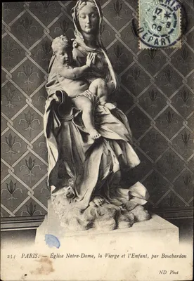 Paris — Église Notre-Dame, la Vierge et l'Enfant, par Bouchardon — ND Phot