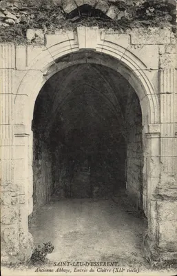 Saint-Leu-d'Esserent — Antiga Abadia, Entrada do Claustro (século XII) — N.D. Phot.