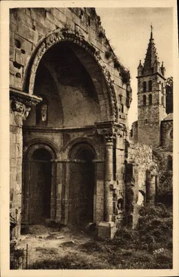 Ruínas da antiga catedral Notre-Dame — Alet-les-Bains — Arts Graphique Toulouse