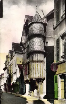 Troyes - Wieża Złotników (XVI w.)