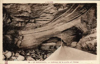 Le Mas-d'Azil — Interior da gruta e a Arize — L'Ariège