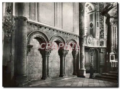 Aire-sur-l'Adour — Arcos e capiteis romanos do coro da igreja Sainte-Quitterie — Éditions Castay