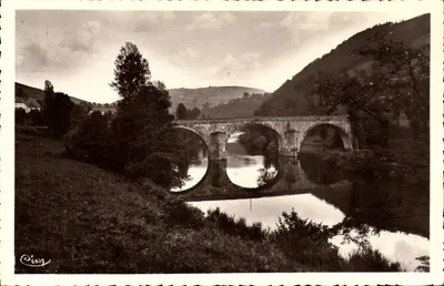 Ponte de Lanau — Arredores de Chaudes-Aigues (Cantal) — Combilaine Maton