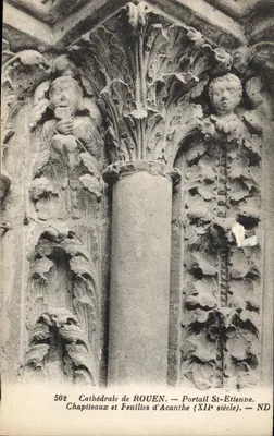 Cathédrale de Rouen — Portail Saint-Etienne — Chapiteaux et feuilles d'acanthe (XIIe siècle) — ND