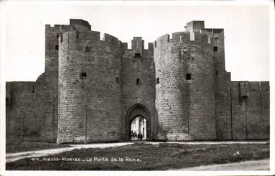 Aigues-Mortes — A Porta da Rainha — Edições Glinnibves, n°414