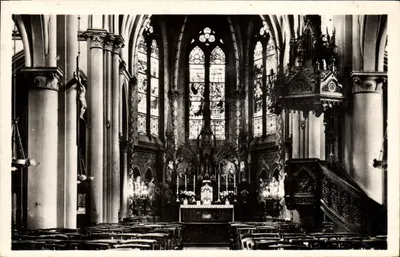 Interior da Igreja de São Pedro — Fourmies — Editor R.E.A.M.T. n°48