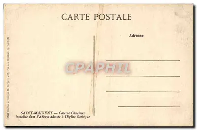Saint-Maixent — Caserma Canclaux installata nell'Abbazia adiacente alla Chiesa Gotica — Verso