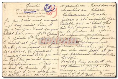 Locronan (XV secolo) — Il delizioso piccolo portico settentrionale con le sue finestre gemelle — — Verso