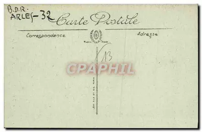 Arles — Muzeum Lapidaire — Tancerka lub Zwyciężczyni, Starożytna Statua — Sklecta — Rewers
