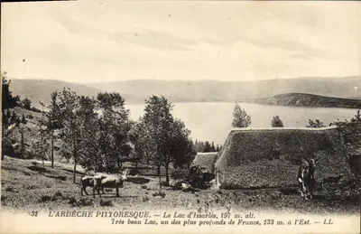 L'Ardeche pittoresque — Le Lac d'Issarlès, 197 m. alt., 133 m. à l'Est — LL