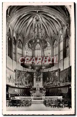 Viviers-sur-Rhône — Interior da catedral e os tapetes — Foto Gobelin