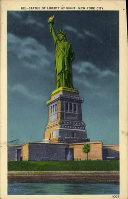 Statue of Liberty à la nuit — New York City — Manhattan Post Card Publishing Co., Inc. n°1003