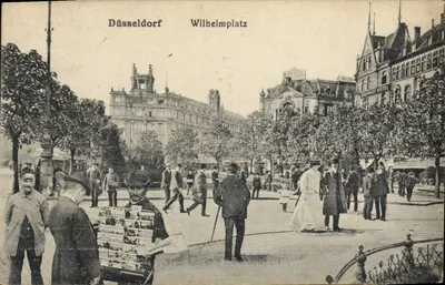 Düsseldorf Wilhelmplatz — vista da praça com o Bahnhof Hotel — J. Waltstein, Berlin N.O. 43, No. 668