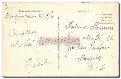 Draguignan — La Avenue Carnot y la Société Générale — Editor LL — Reverso