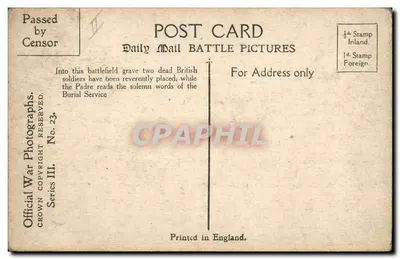 Bestattung zweier britischer Soldaten auf dem Schlachtfeld — Daily Mail Battle Pictures, Serie III, Nr. 23 — Rückseite