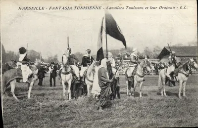 Marseille - tunesische Fantasia - tunesische Reiter und ihr Flagge - E.L.