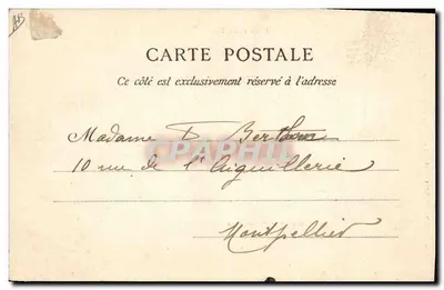Interior de Auvergne — Marnefols, escena de comida — Foto Farry-Auville — Reverso