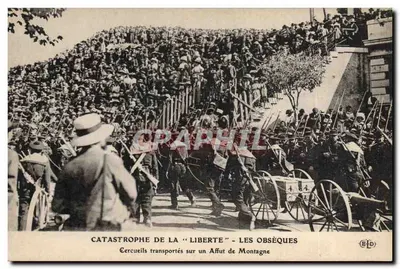 Catastrophe de la "Liberté" - Les obsèques — Cercueils transportés sur un Affut de Montagne — Éditeur B.D.