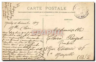 Femme tenant un bouquet — scène de carte postale — Édition Bergeret — Verso