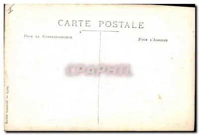 Krypta kapucynów — Centralny studzienka i ściany zdobione czaszkami — Société Lumière, Lyon — Rewers