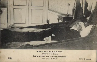 Monsieur Bertheaux — Ministre de la Guerre tué le 21 mai 1911 à Issy-les-Moulineaux — Cliché II. Manuel