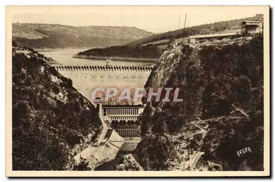 Represa da Truyère — Vale da Truyère — Les Arts Graphiques, Toulouse