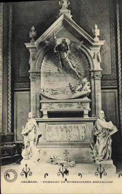 Orléans - Túmulo de Monseigneur Dupanloup — Galerias Orléanaises