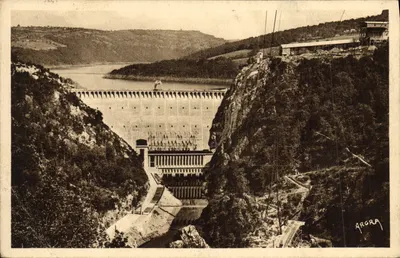 Barrage de Sarrans — Vallée de la Truyère (Cantal) — éditeur ARGRA