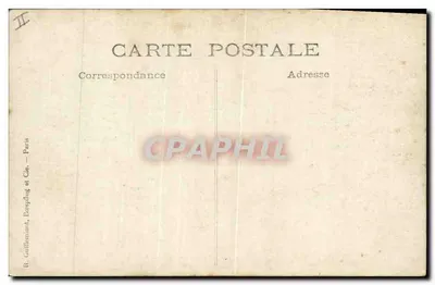 Soldado em uniforme — posando diante de um muro vegetal — R. Guilleninot, Bespflug & Cie, Paris — Verso
