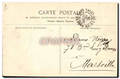 Coiffes Angevines — mulher usando traje tradicional segurando um tambor — editor Paul Pionis, n° 25/1104 — Verso