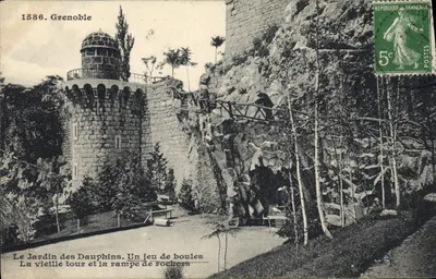 Grenoble — O Jardim dos Duques, a antiga torre e a rampa de rochedos — editor não identificado, número de série não visível