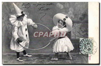 Two children in clown costume and little girl — publisher Finette, no. 4302