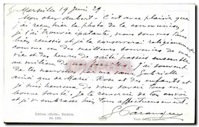 Mulher sentada em um banco em um parque florido — ilustração de L. Stasiak Pinx — Edição « Stella », No 1295 — Verso
