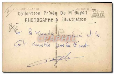 Groep mannen bij een auto — Privécollectie van M. Guyot — Illustratief fotograaf, Parijs — Achterkant