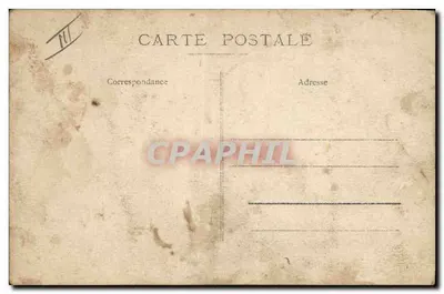 Familie — voor een muur met plaatje 'BASTIÈRE PATEMENTAL COLOMBE' — onbekende uitgever — Achterkant
